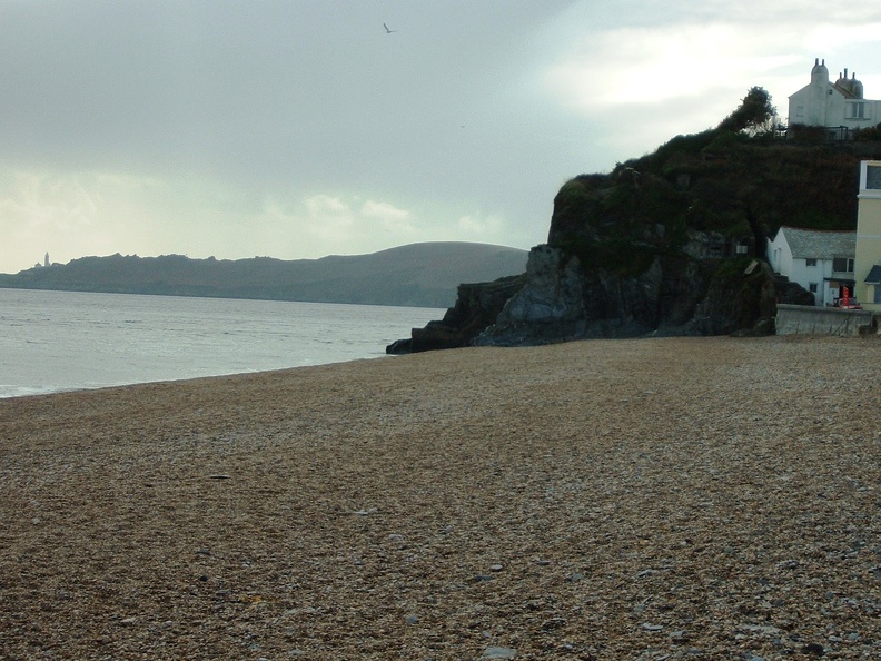 Torcross_beach__looking_the_other_way.JPG