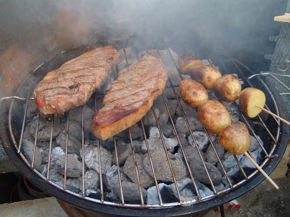 Proper sirloin steaks