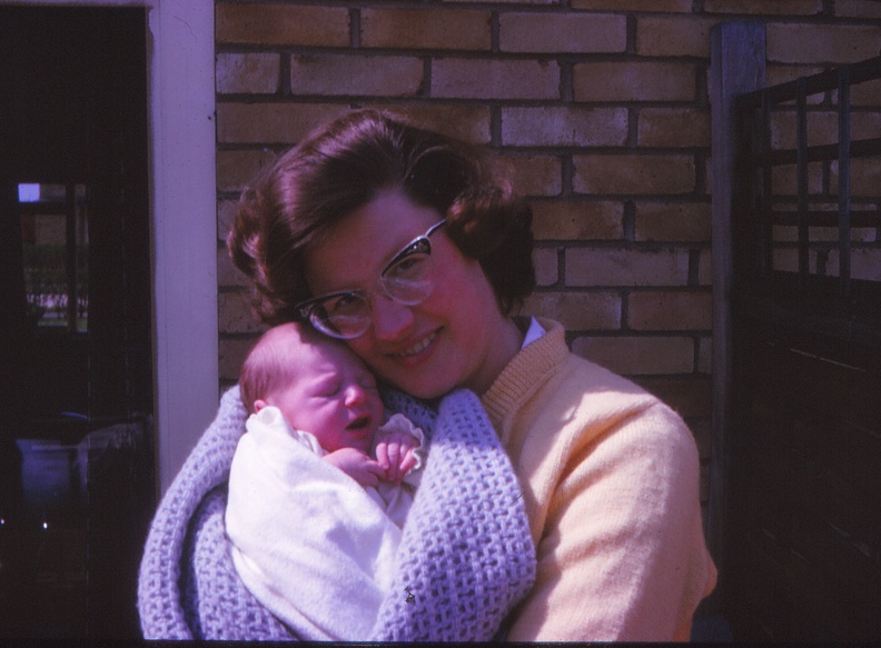 01 Mum & Wendy Ann Sawford (3 weeks).jpg
