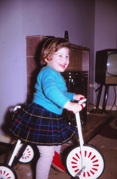 45 Wendy on tricycle (20 months)