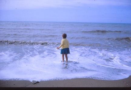 01 Wendy on Charmouth beach (5 years)