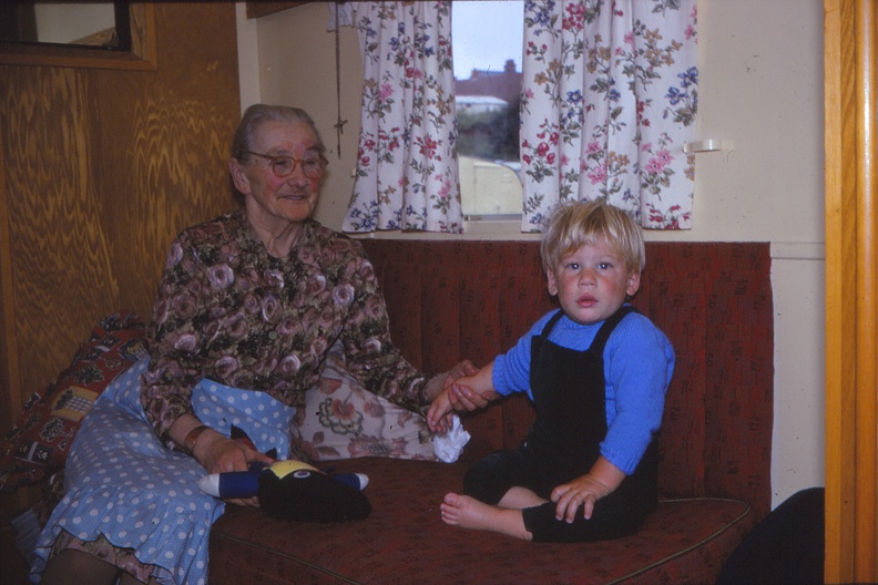 10 D and Great Granny in the Hunstanton caravan.jpg