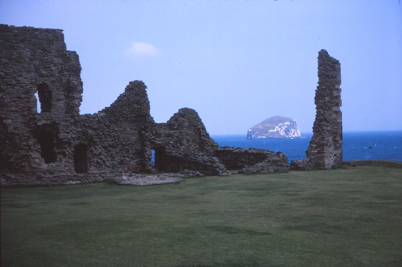 03 Bass Rock from T. Castle