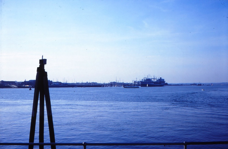 38 Southampton port.jpg