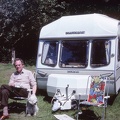 19 Bill & Rossy with caravan