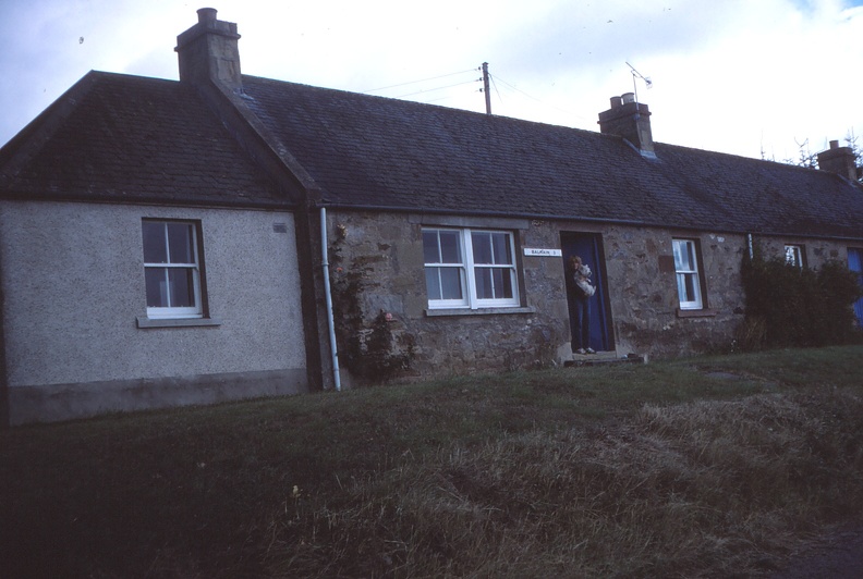 06 Cottage at Balnain with W  Rossy (21 yrs).jpg