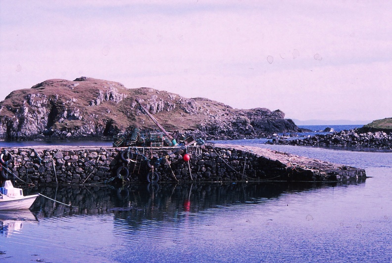 30 Harbour with N. Uist on horizon.jpg