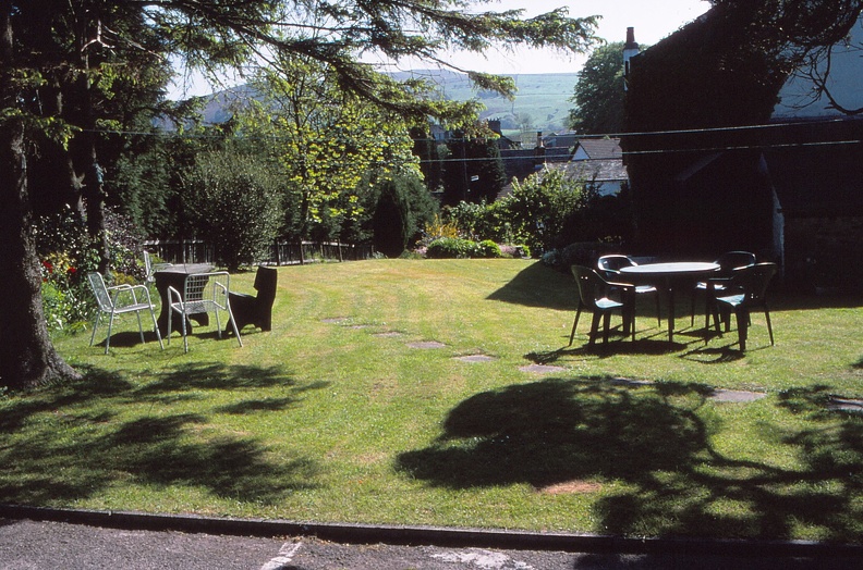 41 Pheasant Inn garden at Kirkby Lonsdale